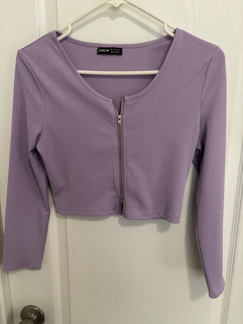 SHEIN Lavender Ribbed Zip-Front Long Sleeve Crop Top